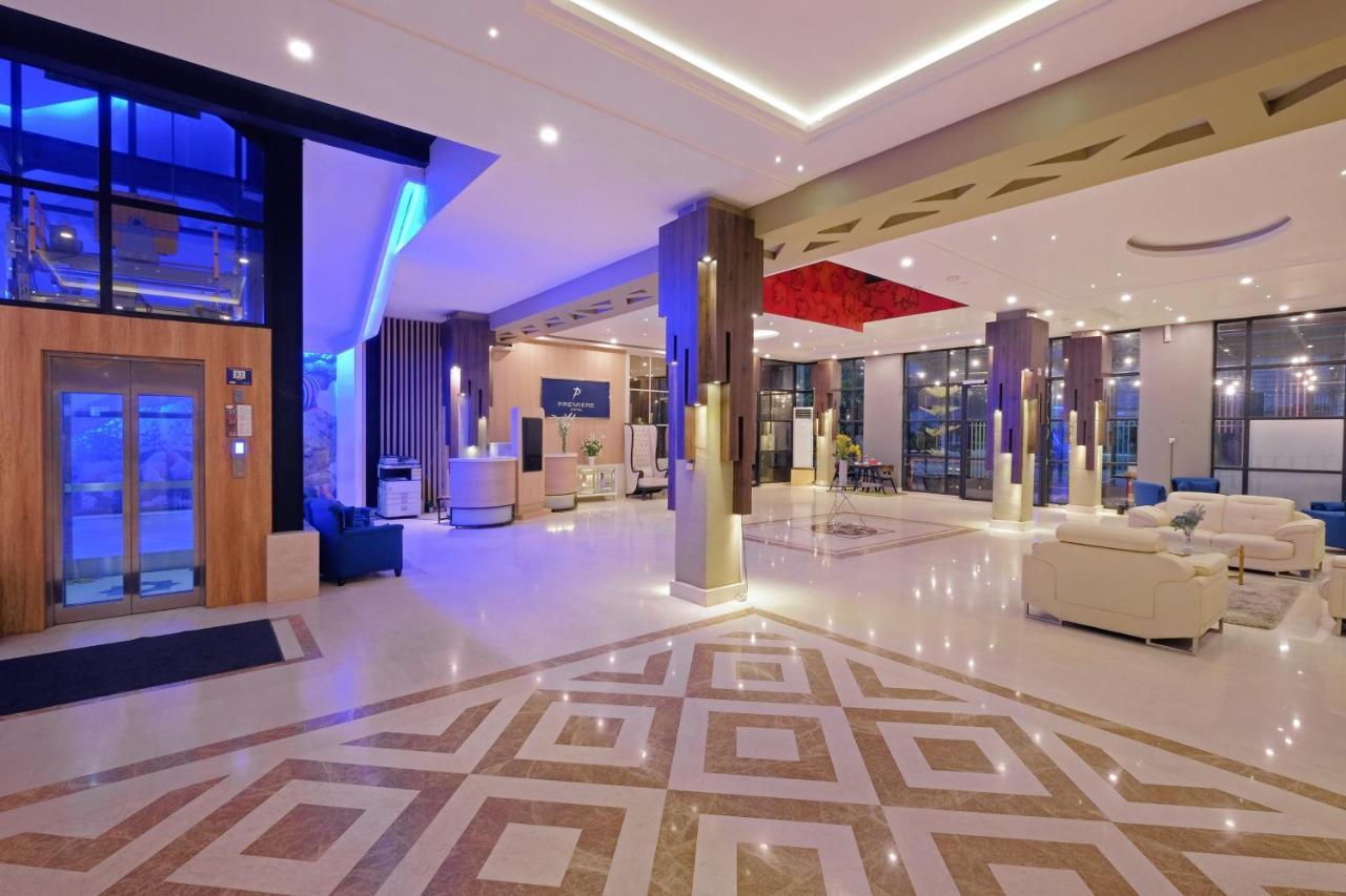 Premiere Hotel Tegal Exterior photo